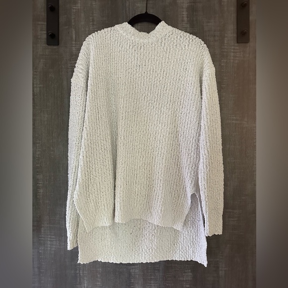 Spring sweater - Picture 3 of 4